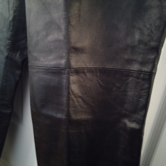 Danier Women's Black Leather Wide Leg Pants With Angled Pockets 34" Waist - Picture 8 of 12